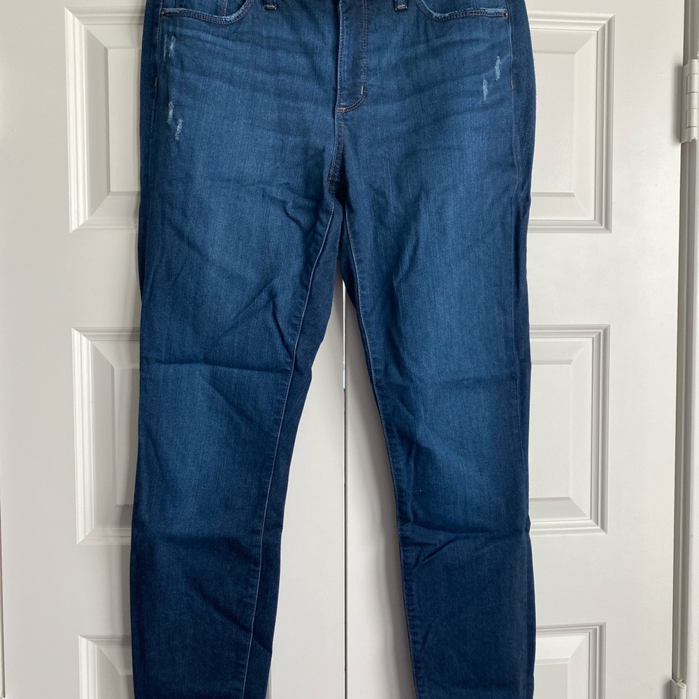 Universal Thread Blue High Rise Jeans